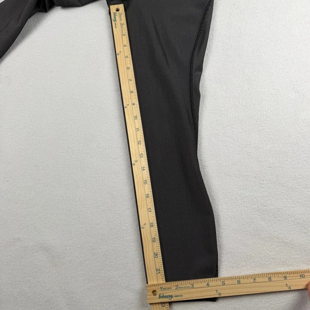 Lululemon Women's Base Pace Two Tone Ribbed Crop‎ Leggings Black Gray Sz 4
